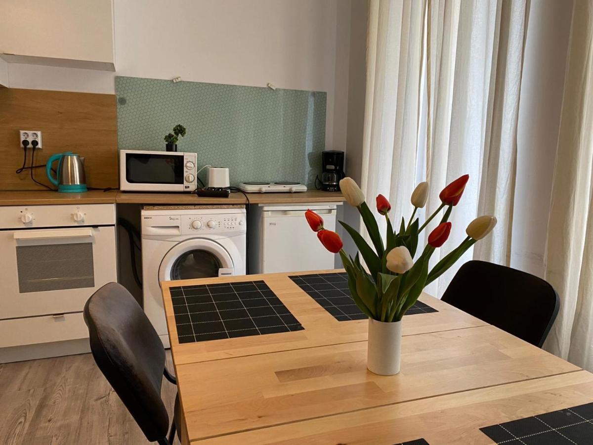 Studio Piata Amzei Nr.1 Bukarest Eksteriør billede