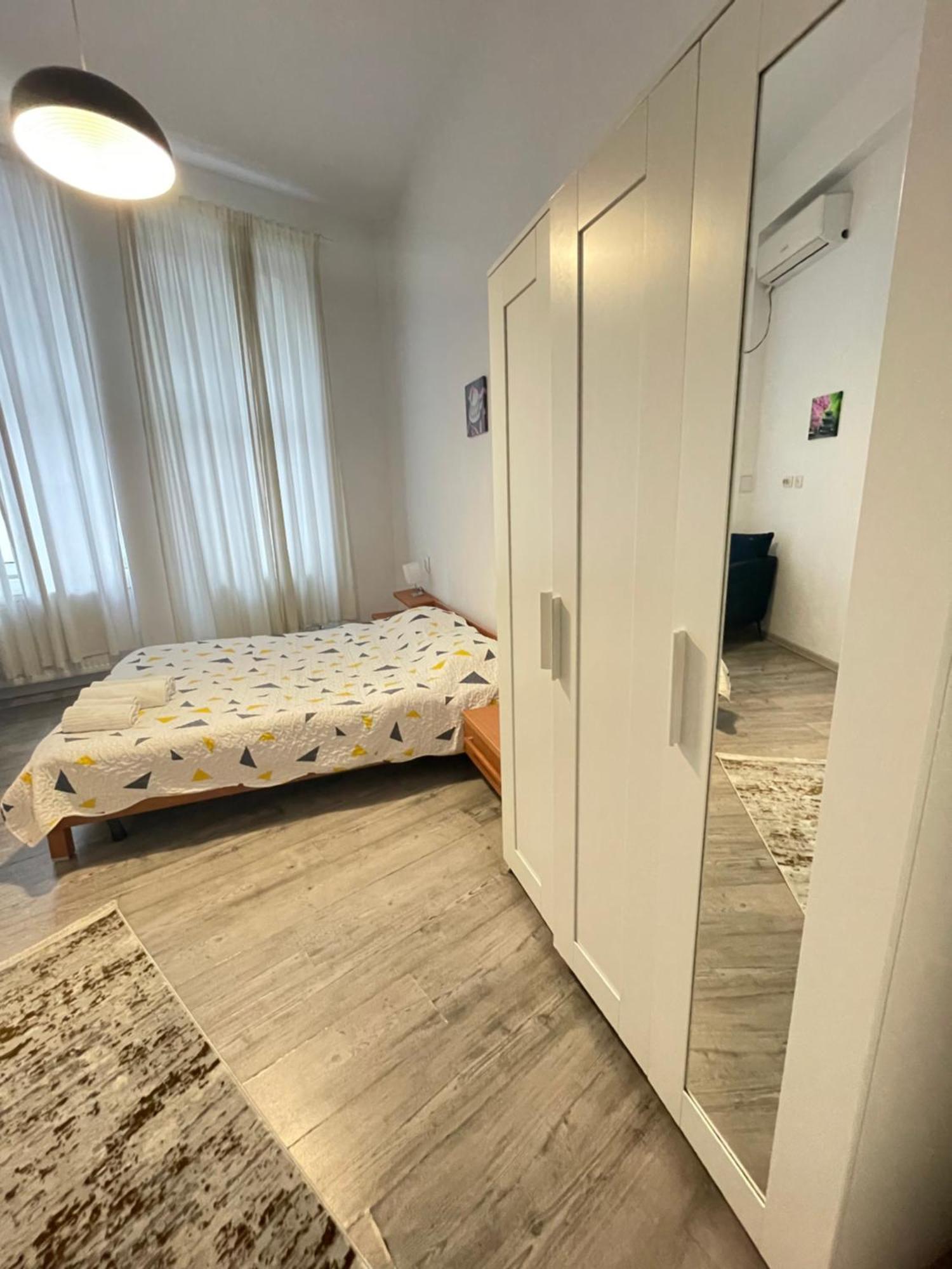 Studio Piata Amzei Nr.1 Bukarest Eksteriør billede